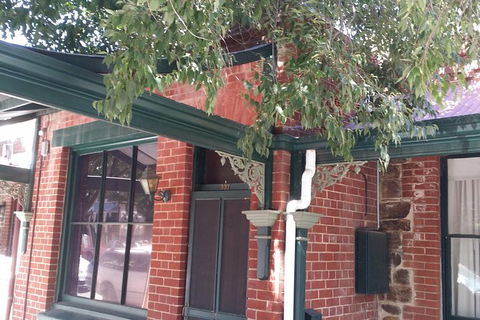 Adelaide Walking Tour: East End Escapade - Foster Accommodation 3