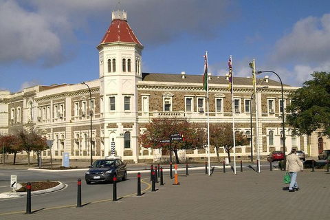 Adelaide Like A Local: Customized Guided Tour - Foster Accommodation 3