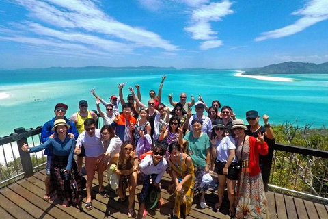 Whitsunday Island Boat Adventure - Foster Accommodation 8