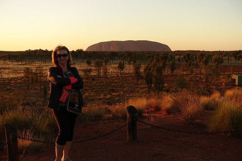 Uluru Field Of Light Sunrise Tour - Foster Accommodation 3