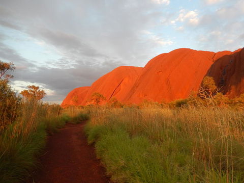 Uluru Sunrise And Guided Base Walk - Foster Accommodation 3