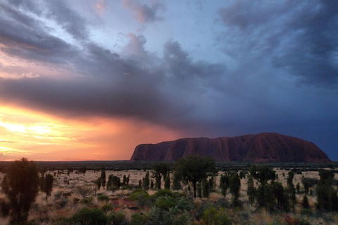 Uluru Small Group Tour Including Sunset - Foster Accommodation 7