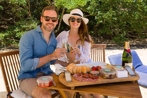 Romantic Picnic Getaways - Foster Accommodation 0