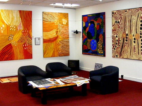 Aboriginal Fine Arts Gallery - Foster Accommodation 1