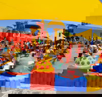 Holland Park Pool - Foster Accommodation