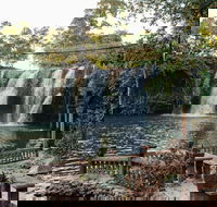 Mena Creek Falls - Foster Accommodation