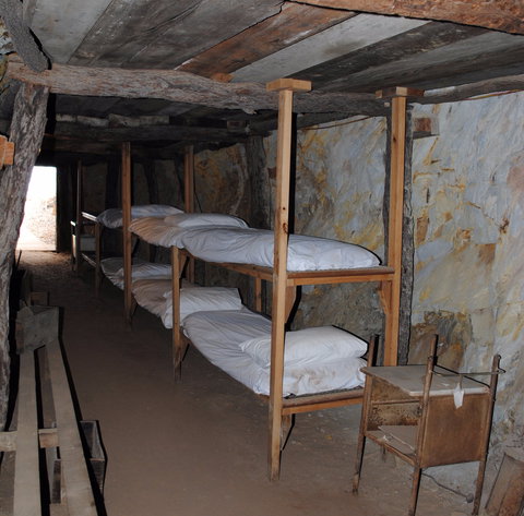 Mount Isa Underground Hospital And Museum - Foster Accommodation 1