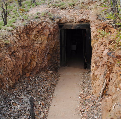 Mount Isa Underground Hospital And Museum - Foster Accommodation 2