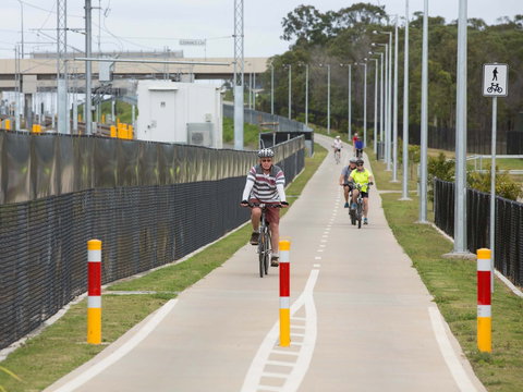 Petrie To Kippa-Ring Shared Pathway - Foster Accommodation 1