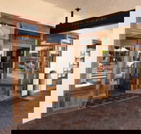 Van Rensburg Galleries - Foster Accommodation