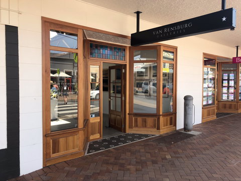 Van Rensburg Galleries - Foster Accommodation 0