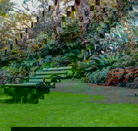 EG Waterhouse National Camellia Gardens - Foster Accommodation