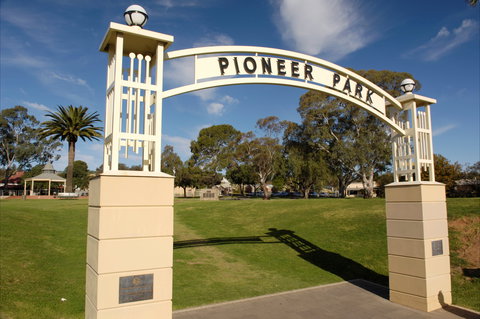 Gawler Historic Main Street Walking Tour - Foster Accommodation 2