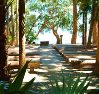 Green Cathedral - Foster Accommodation