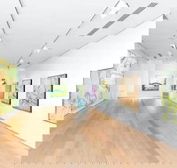 Olsen Gallery - Foster Accommodation