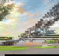 Swan Hill Regional Art Gallery - Foster Accommodation