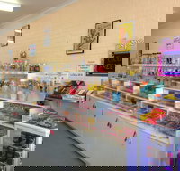 The Pier View Lolly Shop - Foster Accommodation