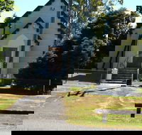 Waratah - Foster Accommodation