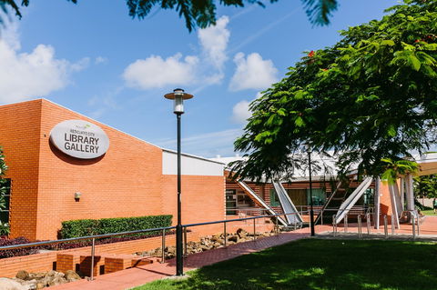 Redcliffe Art Gallery - Foster Accommodation 1