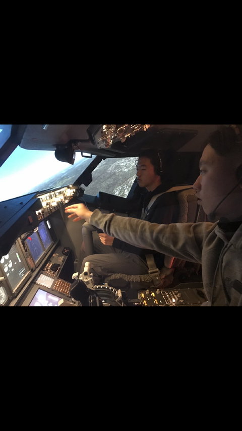 SIM737 Flight Simulator Hobart - Foster Accommodation 1