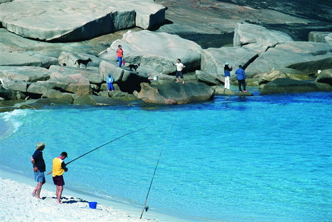 Windy Harbour And Salmon Beach - Foster Accommodation 1