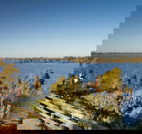 Yanga Lake Viewing Deck - Foster Accommodation