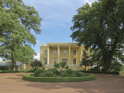 Clarendon - Foster Accommodation 0