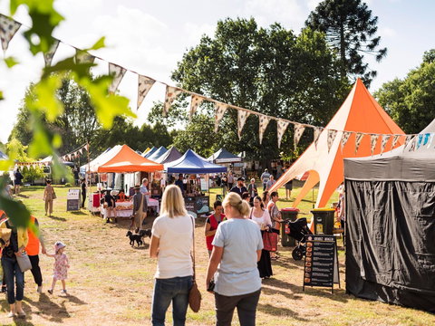 Warragul Farmers Market - Foster Accommodation 0