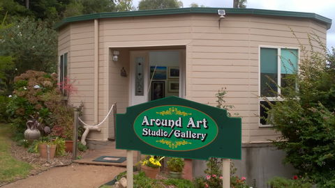 Around Art Studio/Gallery - Foster Accommodation 0