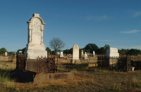 Charters Towers Cemetery - Foster Accommodation 2