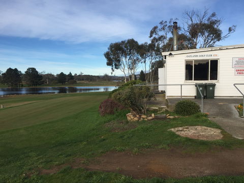Oatlands Golf Course - Foster Accommodation 0