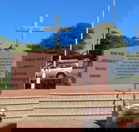 Port Lincoln War Memorial - Foster Accommodation
