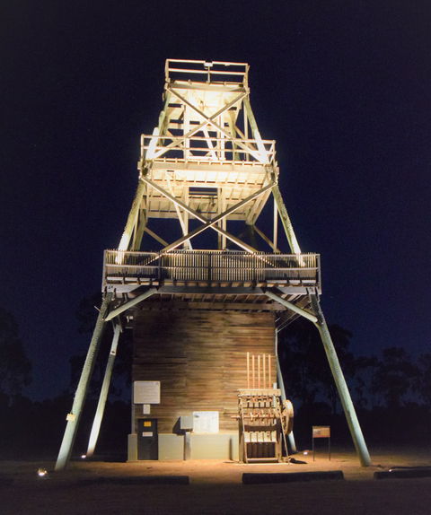 True Blue Poppet Head - Cooinda Park - Foster Accommodation 0