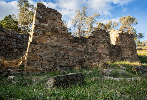 Adelong Falls Gold Mill Ruins - Foster Accommodation 2