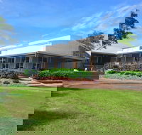 Beresfield Golf Mini Golf and FootGolf Course - Foster Accommodation