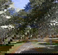 Dead Mans Pass - Foster Accommodation