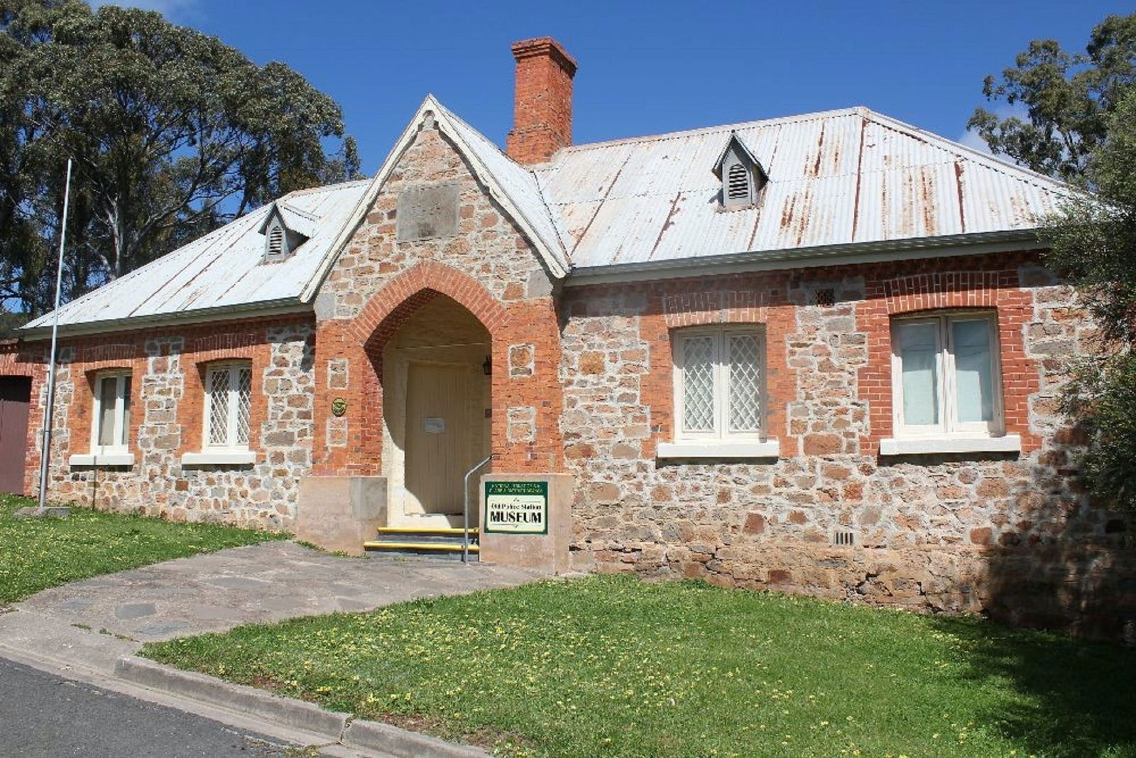 Hill River SA Foster Accommodation