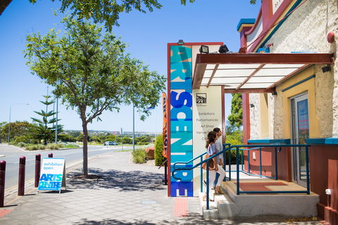 The Arts Centre Port Noarlunga - Foster Accommodation 2