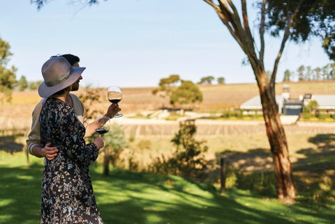Beresford Estate Tasting Pavilion - Foster Accommodation 2