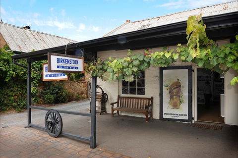 Birkenstock In The Hills - Foster Accommodation 0