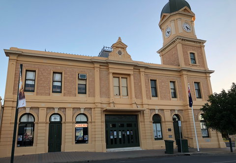 Cinema, Moonta - Foster Accommodation 2