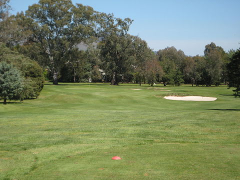 Mansfield Golf Club - Foster Accommodation 2