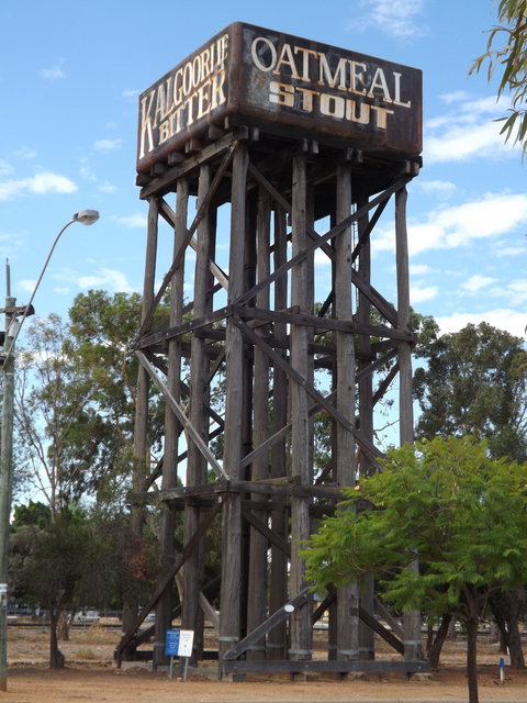 Merredin Railway Water Tower - Foster Accommodation 1