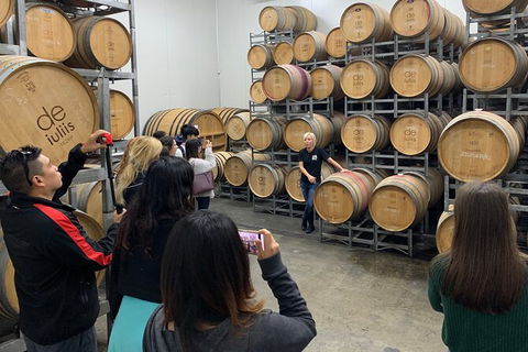 Hunter Valley Small Group Wine, Gin, Cheese & Chocolate Tour - Foster Accommodation 8