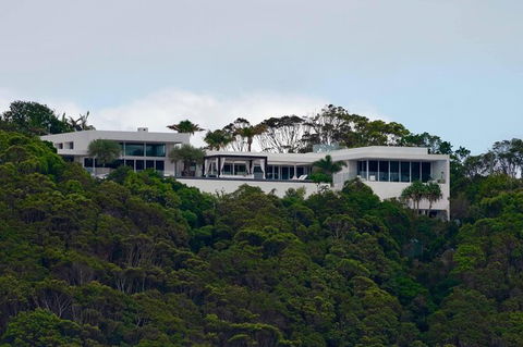 Julian Rocks Byron Bay Cruise - Foster Accommodation 19