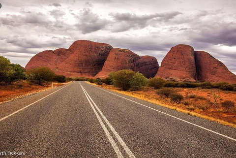 5-Hour Kata Tjuta Sunrise Tour From Ayers Rock With Breakfast - Foster Accommodation 4