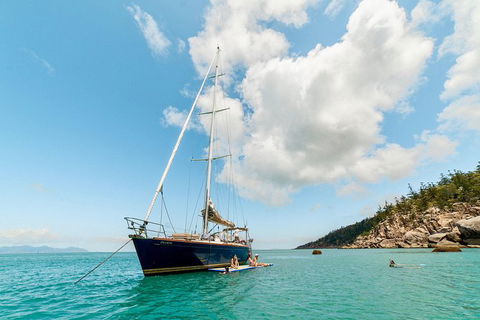 Magnetic Island Sailing BBQ Lunch Cruise - Foster Accommodation 0