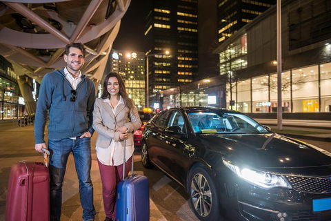 Cairns Airport (CNS) Departure Transfer (Cairns Hotels To Cairns CNS Airport) - Foster Accommodation 0