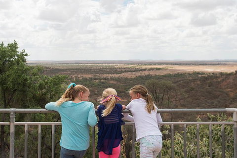 Winton Discovery Day Tour - Foster Accommodation 1