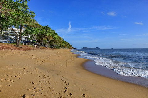 Airport Transfer - Palm Cove, Kewarra Beach & Trinity Beach To Cairns Airport - Foster Accommodation 7